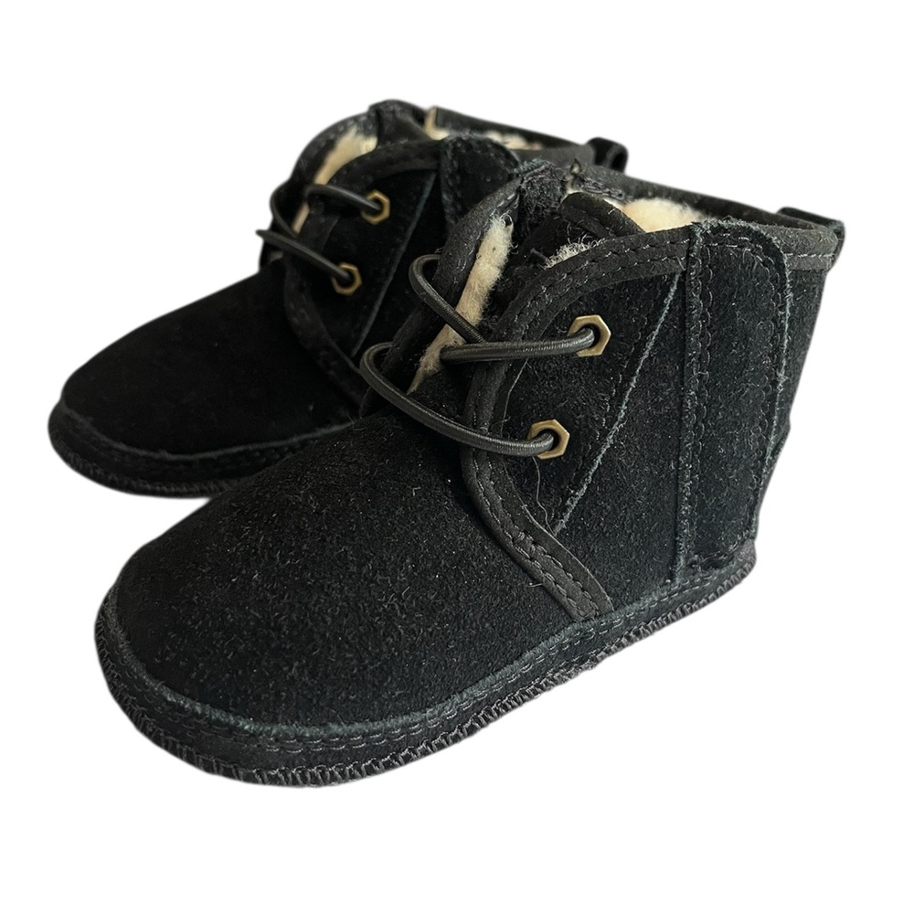 UGG Neumel Baby Toddler Boots Suede Lace Up size 4/5 Black Shearling Booties